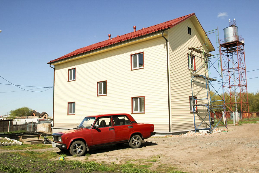 Общежитие в Луговом